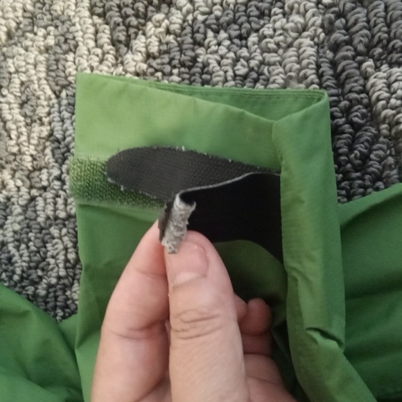 L.L. Bean Bright Green Full Zip Raincoat Lightweight Long Sleeve Lynon Mens M - Picture 8 of 10